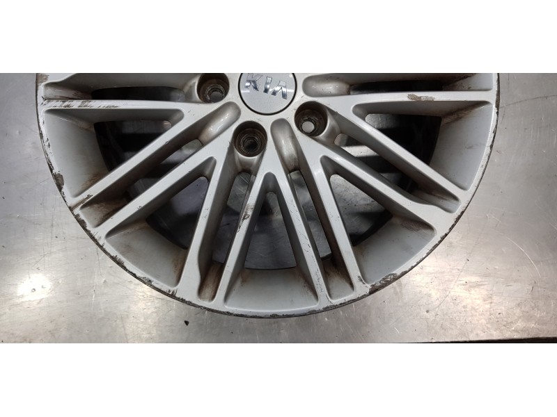 Recambio de llanta para kia carens ( ) concept referencia OEM IAM 52910A4750  
