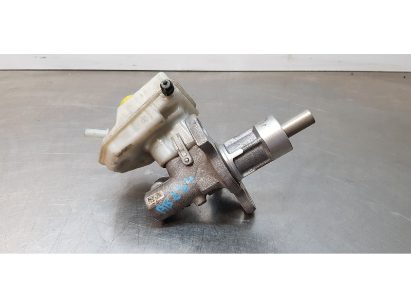 Recambio de bomba freno para opel zafira tourer selective referencia OEM IAM 13286445  