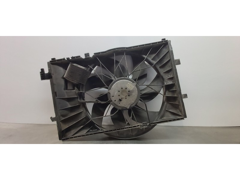 Recambio de electroventilador para mercedes clase c (w203) berlina 200 cdi (203.004) referencia OEM IAM A2035000293 A2035000193  Recambio de electroventilador para mercedes clase c (w203) berlina 200 cdi (203.004) referencia OEM IAM A2035000293 A2035000193