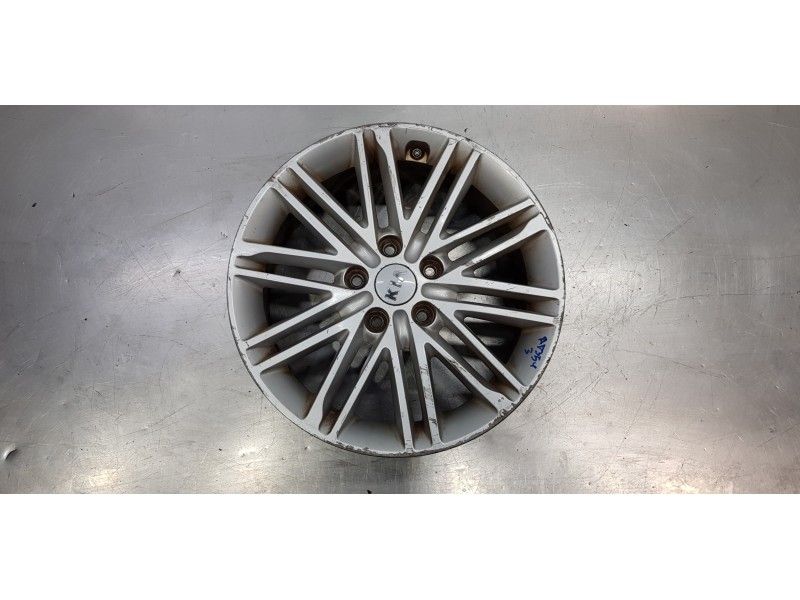 Recambio de llanta para kia carens ( ) concept referencia OEM IAM 52910A4750  