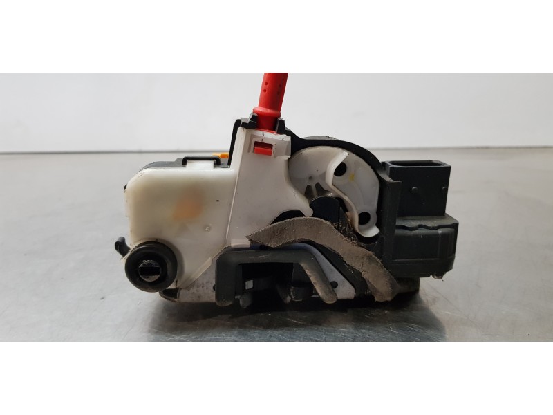 Recambio de cerradura puerta trasera derecha para opel zafira tourer selective referencia OEM IAM 13579566   Recambio de cerradura puerta trasera derecha para opel zafira tourer selective referencia OEM IAM 13579566