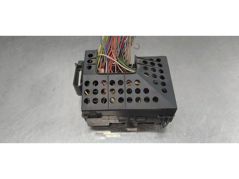 Recambio de caja reles / fusibles para smart coupe cdi (40kw) (451.301) referencia OEM IAM 0001683V001  