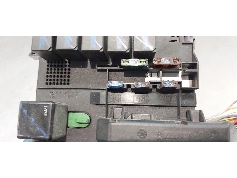 Recambio de caja reles / fusibles para smart coupe cdi (40kw) (451.301) referencia OEM IAM 0001683V001  