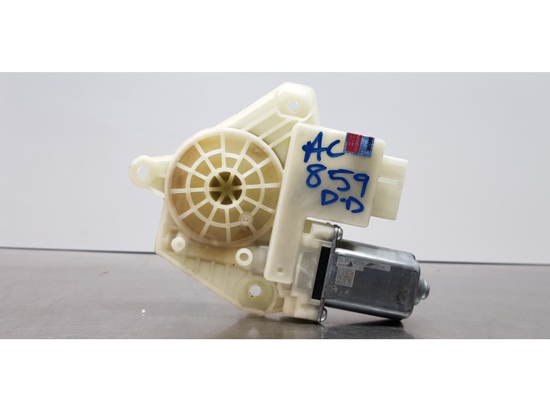 Recambio de motor elevalunas delantero derecho para skoda rapid active referencia OEM IAM 5JA959812K   Recambio de motor elevalunas delantero derecho para skoda rapid active referencia OEM IAM 5JA959812K