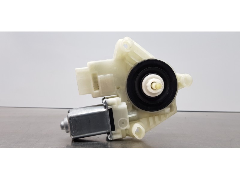 Recambio de motor elevalunas delantero derecho para skoda rapid active referencia OEM IAM 5JA959812K   Recambio de motor elevalunas delantero derecho para skoda rapid active referencia OEM IAM 5JA959812K