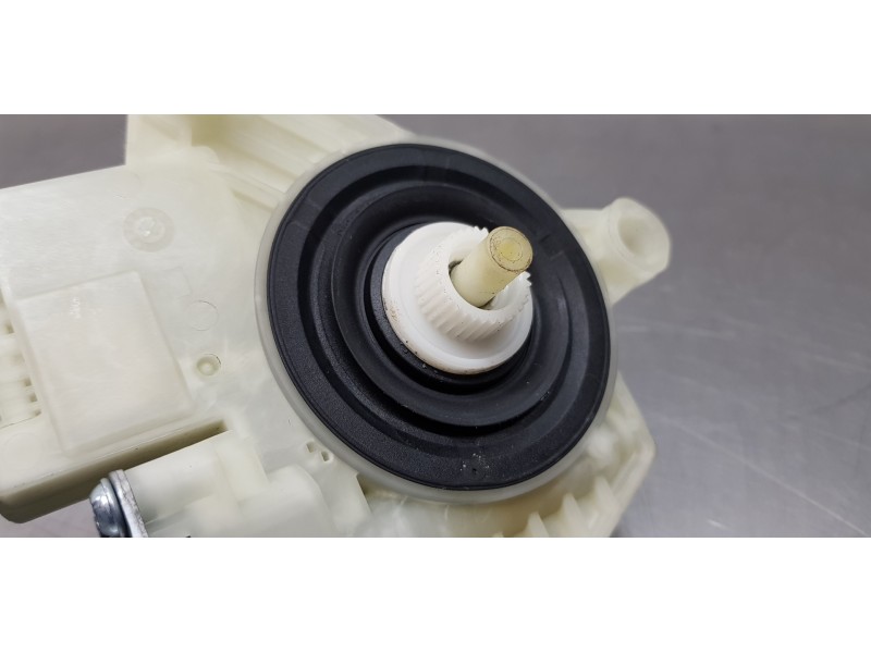 Recambio de motor elevalunas delantero derecho para skoda rapid active referencia OEM IAM 5JA959812K   Recambio de motor elevalunas delantero derecho para skoda rapid active referencia OEM IAM 5JA959812K