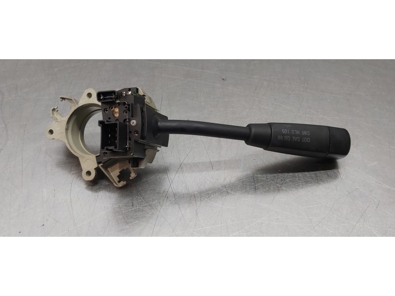 Recambio de mando intermitentes para mercedes clase c (w203) berlina 200 cdi (203.004) referencia OEM IAM 2035450010   Recambio de mando intermitentes para mercedes clase c (w203) berlina 200 cdi (203.004) referencia OEM IAM 2035450010