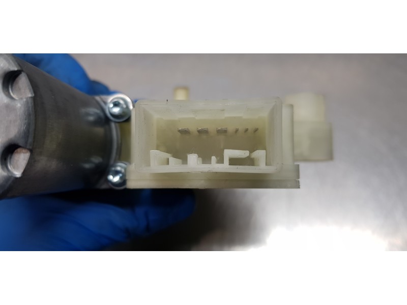 Recambio de motor elevalunas delantero izquierdo para skoda rapid active referencia OEM IAM 6V1959801B   Recambio de motor elevalunas delantero izquierdo para skoda rapid active referencia OEM IAM 6V1959801B