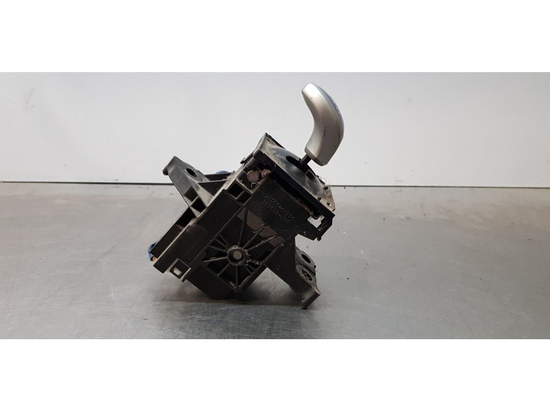 Recambio de palanca cambio para toyota auris touring sports (e18) hybrid active referencia OEM IAM 3355012G20B0   Recambio de palanca cambio para toyota auris touring sports (e18) hybrid active referencia OEM IAM 3355012G20B0