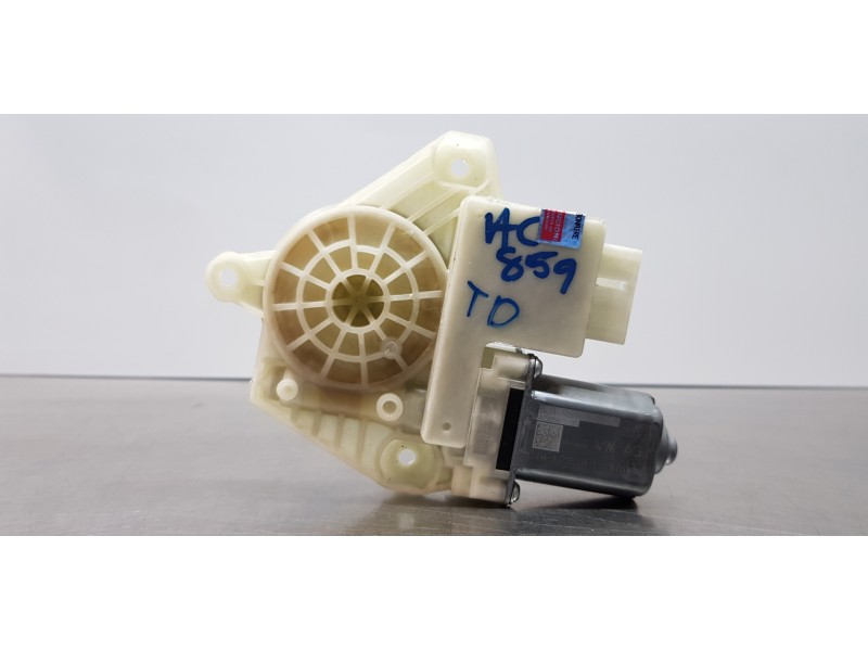 Recambio de motor elevalunas trasero derecho para skoda rapid active referencia OEM IAM 5JA959812L  