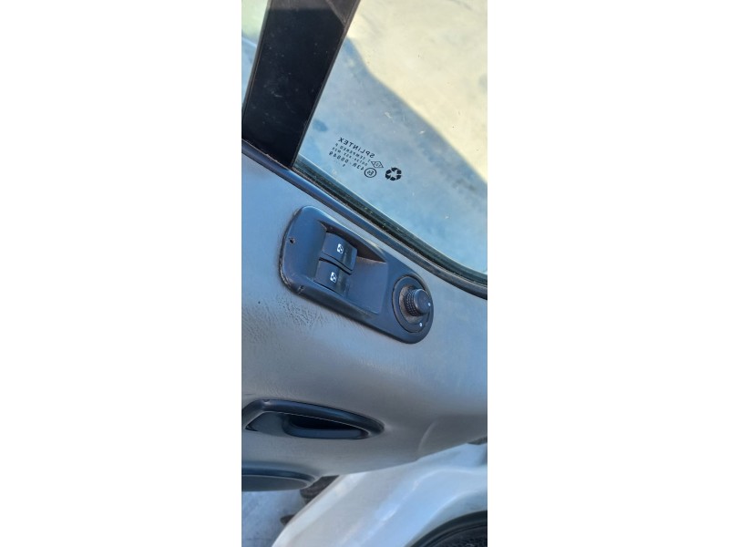 opel vivaro furgón/combi (07.2006 =>) del año 2020