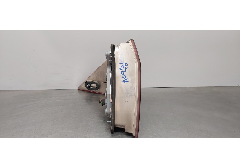 Recambio de piloto trasero derecho para mercedes clase c (w203) berlina 200 cdi (203.004) referencia OEM IAM A2038200264   Recambio de piloto trasero derecho para mercedes clase c (w203) berlina 200 cdi (203.004) referencia OEM IAM A2038200264