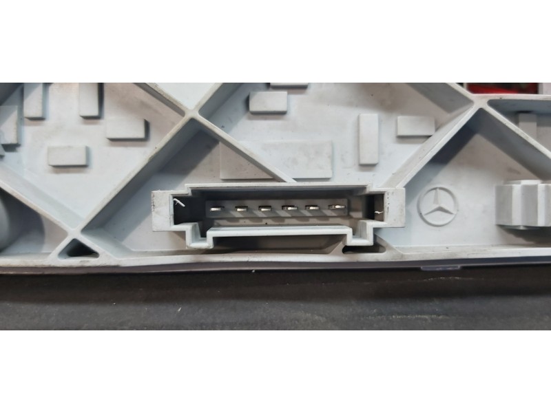 Recambio de piloto trasero derecho para mercedes clase c (w203) berlina 200 cdi (203.004) referencia OEM IAM A2038200264   Recambio de piloto trasero derecho para mercedes clase c (w203) berlina 200 cdi (203.004) referencia OEM IAM A2038200264