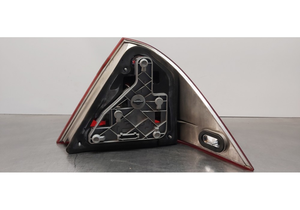 Recambio de piloto trasero izquierdo para mercedes clase c (w203) berlina 200 cdi (203.004) referencia OEM IAM A2038200164   Recambio de piloto trasero izquierdo para mercedes clase c (w203) berlina 200 cdi (203.004) referencia OEM IAM A2038200164