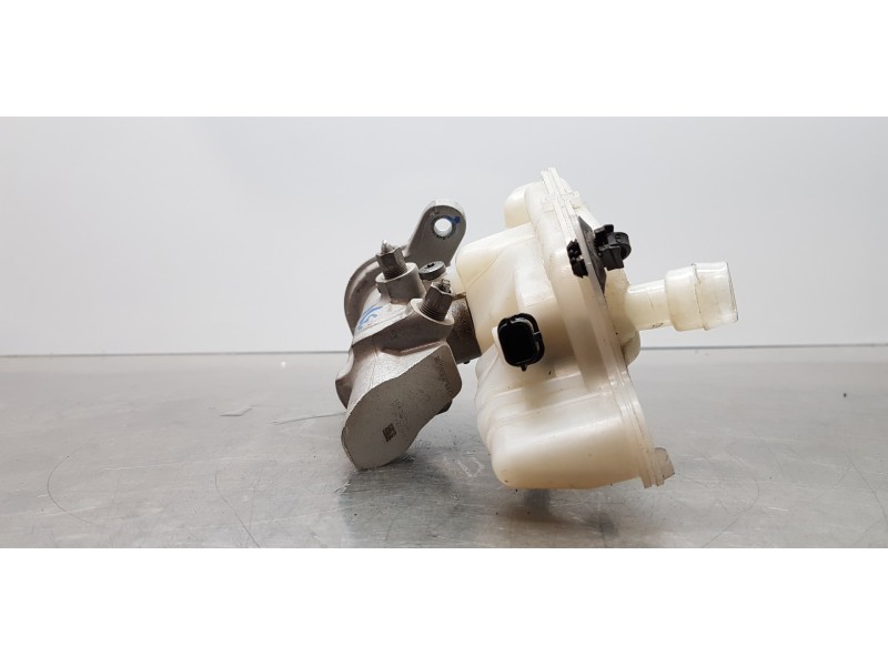 Recambio de bomba freno para renault scenic iv grand limited referencia OEM IAM 460115847R  