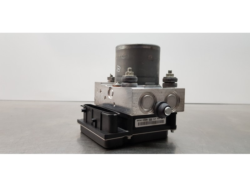 Recambio de abs para land rover range rover sport v6 td se referencia OEM IAM SRB500450 0265235020 SRB500440