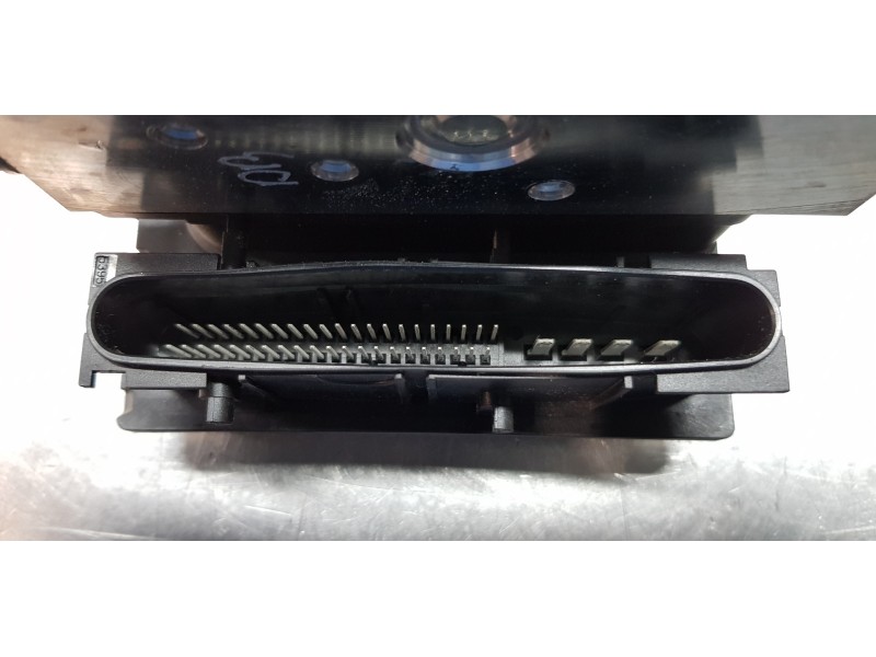 Recambio de abs para land rover range rover sport v6 td se referencia OEM IAM SRB500450 0265235020 SRB500440