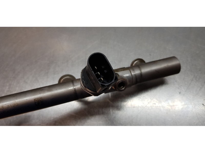 Recambio de rampa inyectora para volkswagen golf vii lim. (bq1) gti referencia OEM IAM 06K133317G 06J906051F 