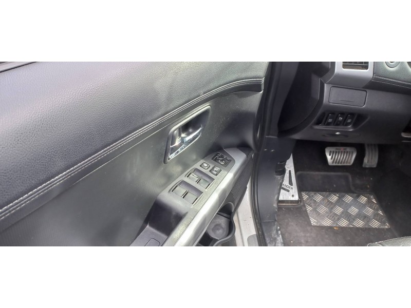 mitsubishi outlander (cw0) del año 2010