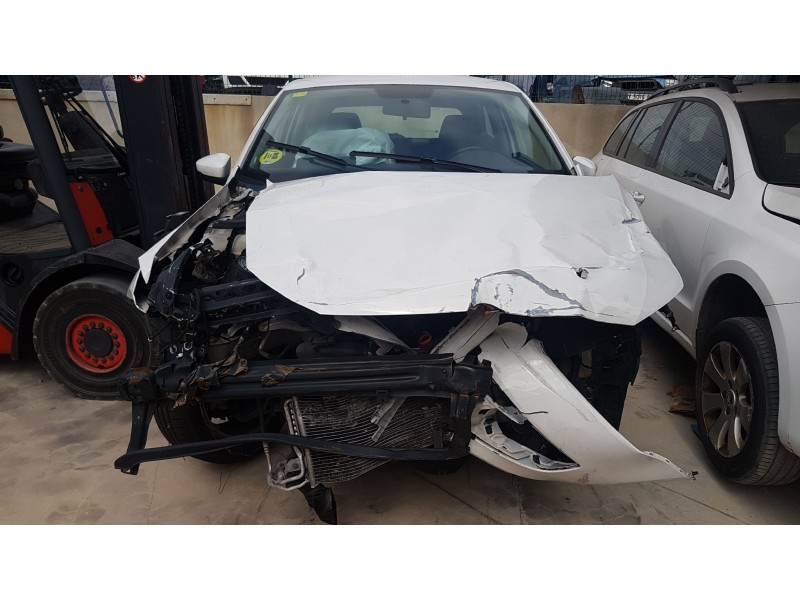 volkswagen polo (6r1) del año 2010