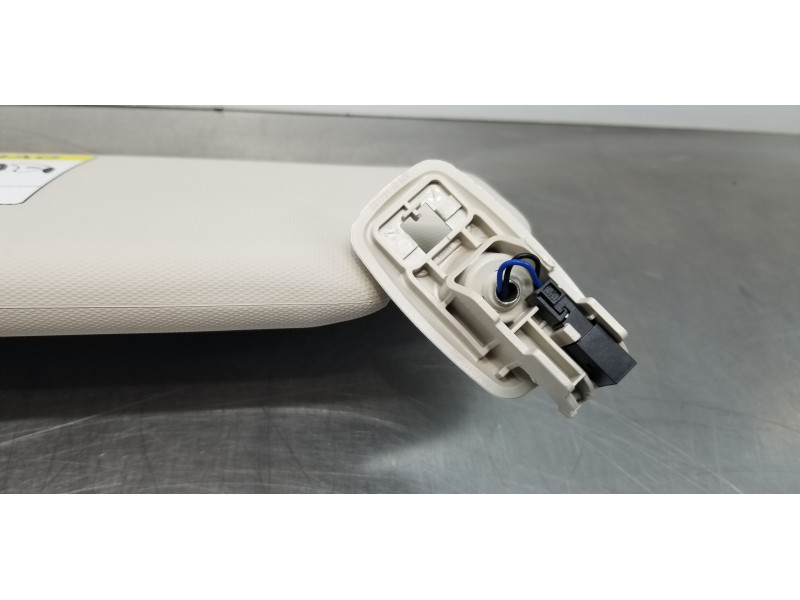 Recambio de parasol derecho para bmw serie x3 (g01) xdrive20d referencia OEM IAM 51167445668  