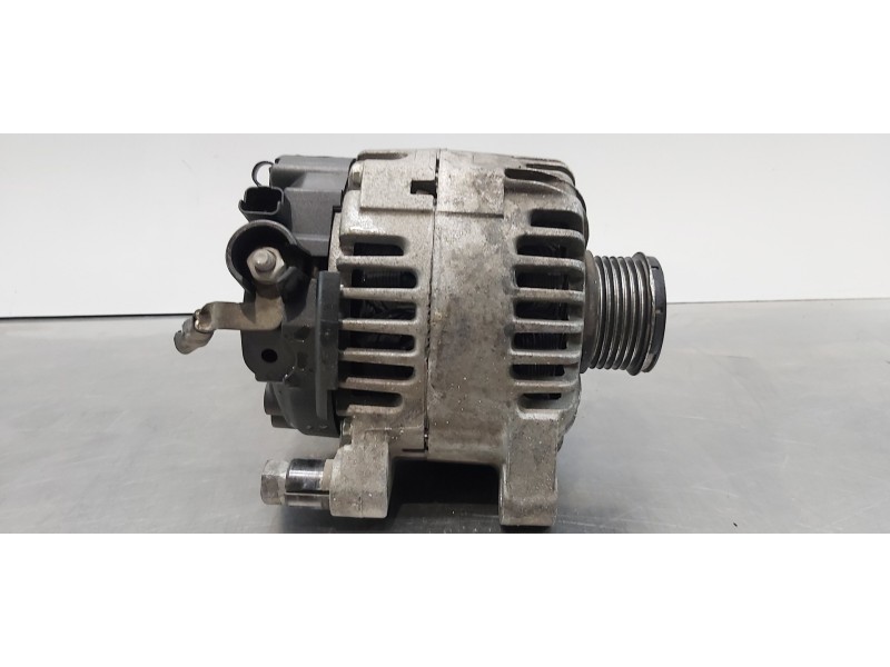 Recambio de alternador para lancia phedra (180) 2.0 jtd 16v executive (100kw) referencia OEM IAM 71733552  