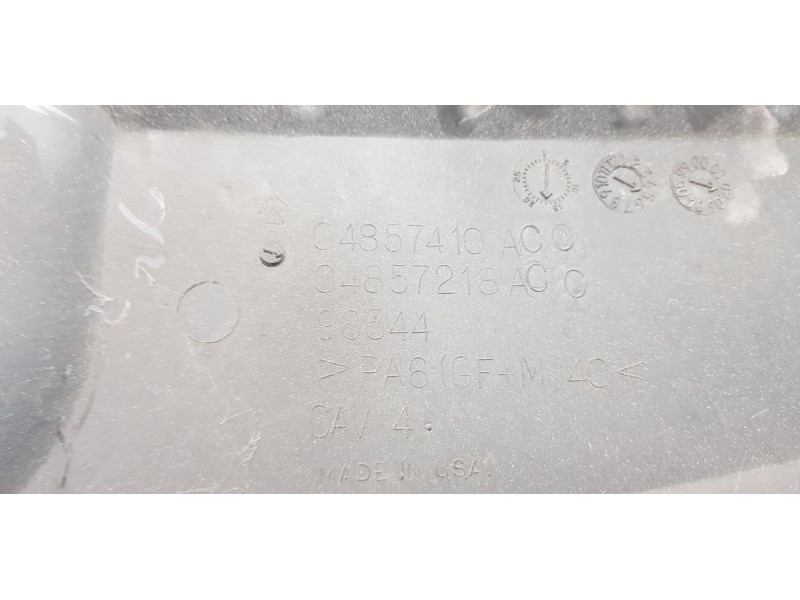 Recambio de rejilla delantera para chrysler voyager (rg) 3.3 lx grand voyager referencia OEM IAM 04857218AC  