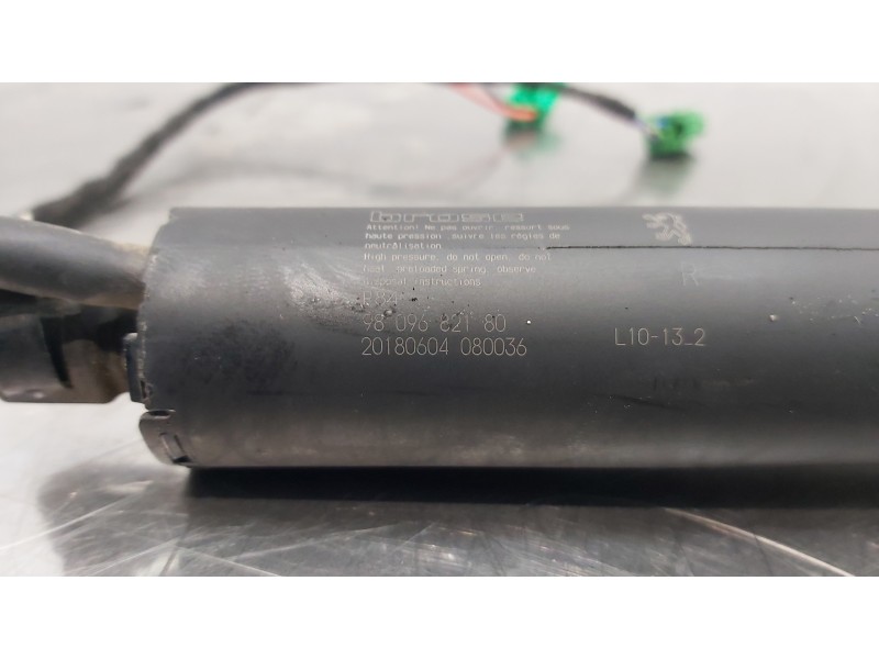 Recambio de amortiguadores maletero / porton para peugeot 3008 active referencia OEM IAM 9809682180   Recambio de amortiguadores maletero / porton para peugeot 3008 active referencia OEM IAM 9809682180