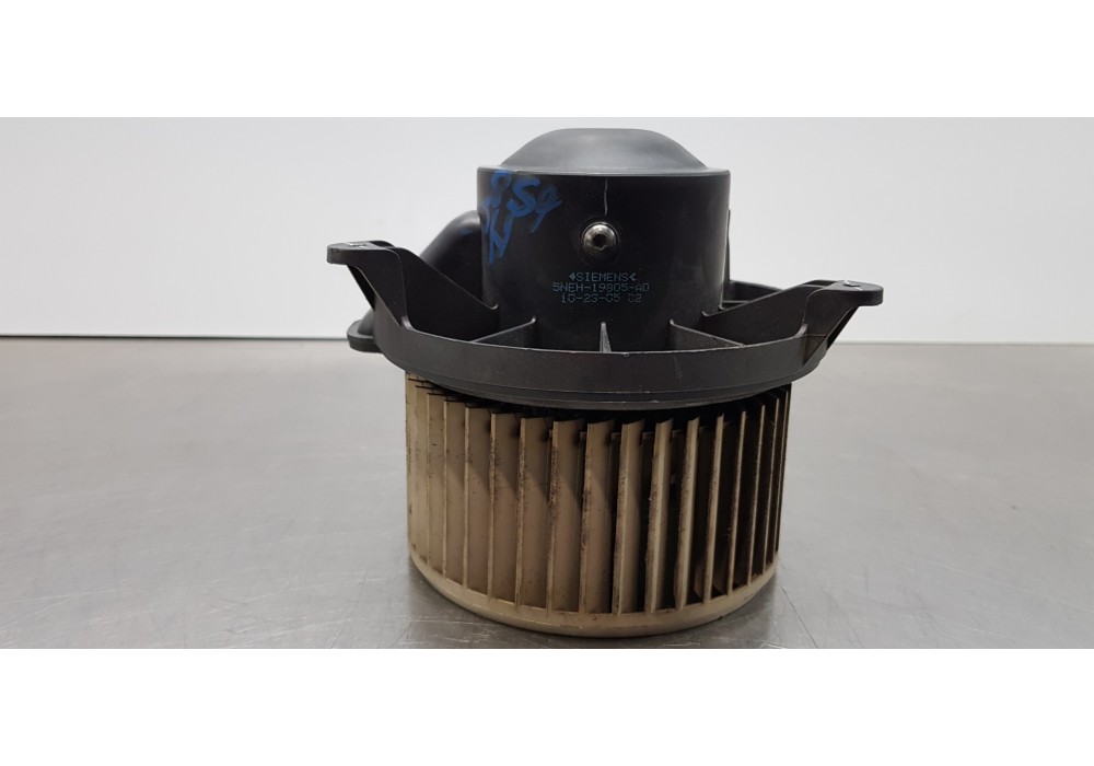 Recambio de motor calefaccion para nissan pathfinder (r51) 2.5 dci le referencia OEM IAM 27375ZF00A 5NEH19805AD  Recambio de motor calefaccion para nissan pathfinder (r51) 2.5 dci le referencia OEM IAM 27375ZF00A 5NEH19805AD