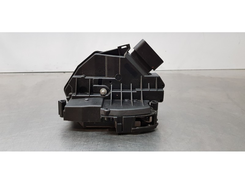 Recambio de cerradura puerta delantera derecha para ford transit courier trend referencia OEM IAM BM5AA21812BG  