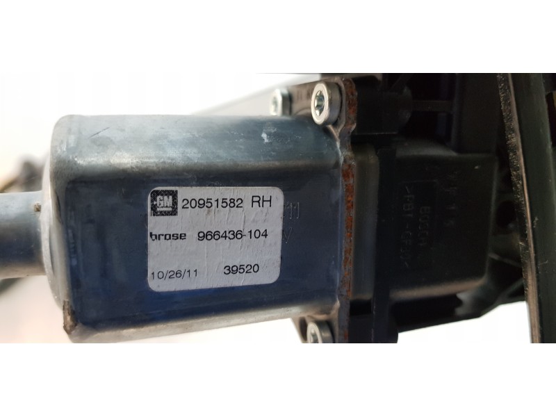 Recambio de elevalunas delantero derecho para opel astra j gtc sport referencia OEM IAM 13260144   Recambio de elevalunas delantero derecho para opel astra j gtc sport referencia OEM IAM 13260144