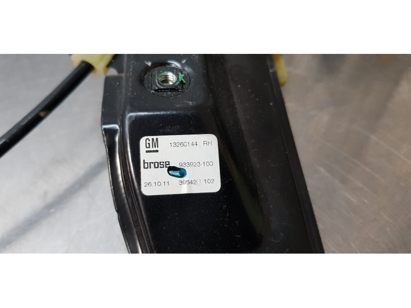 Recambio de elevalunas delantero derecho para opel astra j gtc sport referencia OEM IAM 13260144   Recambio de elevalunas delantero derecho para opel astra j gtc sport referencia OEM IAM 13260144