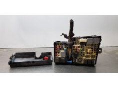 Recambio de caja reles / fusibles para ford c-max titanium referencia OEM IAM AV6T14A067AC