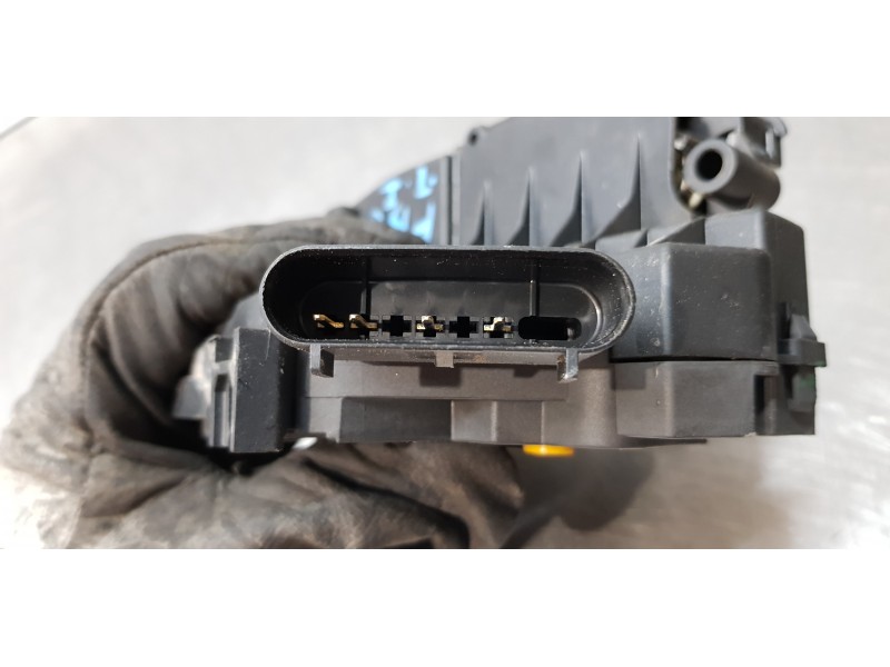 Recambio de cerradura puerta trasera izquierda para ford transit courier trend referencia OEM IAM BM5AA21813BG  