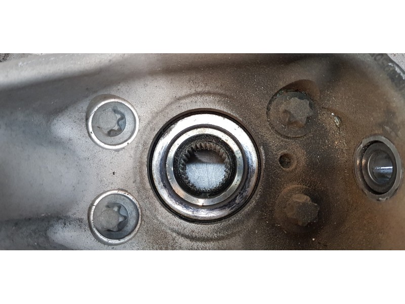 Recambio de mangueta delantera izquierda para renault scenic iv grand limited referencia OEM IAM 400113779R  