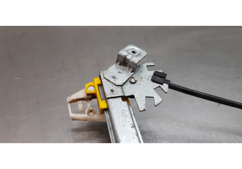 Recambio de elevalunas delantero derecho para renault megane ii berlina 3p confort authentique referencia OEM IAM 8201010927   Recambio de elevalunas delantero derecho para renault megane ii berlina 3p confort authentique referencia OEM IAM 8201010927