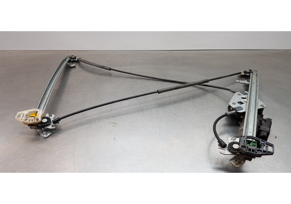 Recambio de elevalunas delantero derecho para renault megane ii berlina 3p confort authentique referencia OEM IAM 8201010927   Recambio de elevalunas delantero derecho para renault megane ii berlina 3p confort authentique referencia OEM IAM 8201010927