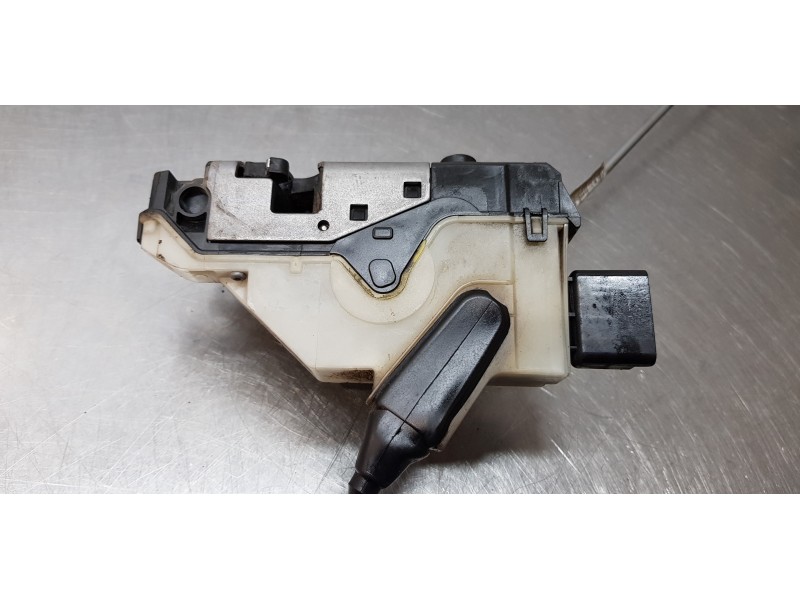 Recambio de cerradura puerta delantera derecha para citroen c4 lim. white attraction referencia OEM IAM 9685351480   Recambio de cerradura puerta delantera derecha para citroen c4 lim. white attraction referencia OEM IAM 9685351480