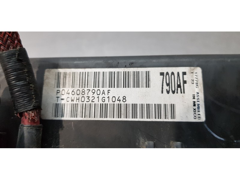 Recambio de caja reles / fusibles para chrysler sebring berlina (jr41) 2.7 lx referencia OEM IAM P04608790AF   Recambio de caja reles / fusibles para chrysler sebring berlina (jr41) 2.7 lx referencia OEM IAM P04608790AF