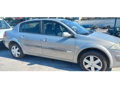 renault megane ii classic berlina del año 2004 2