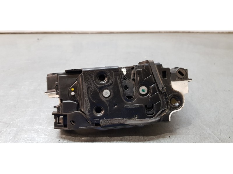 Recambio de cerradura puerta delantera derecha para volkswagen polo (6r1) advance referencia OEM IAM 5K1837016B   Recambio de cerradura puerta delantera derecha para volkswagen polo (6r1) advance referencia OEM IAM 5K1837016B