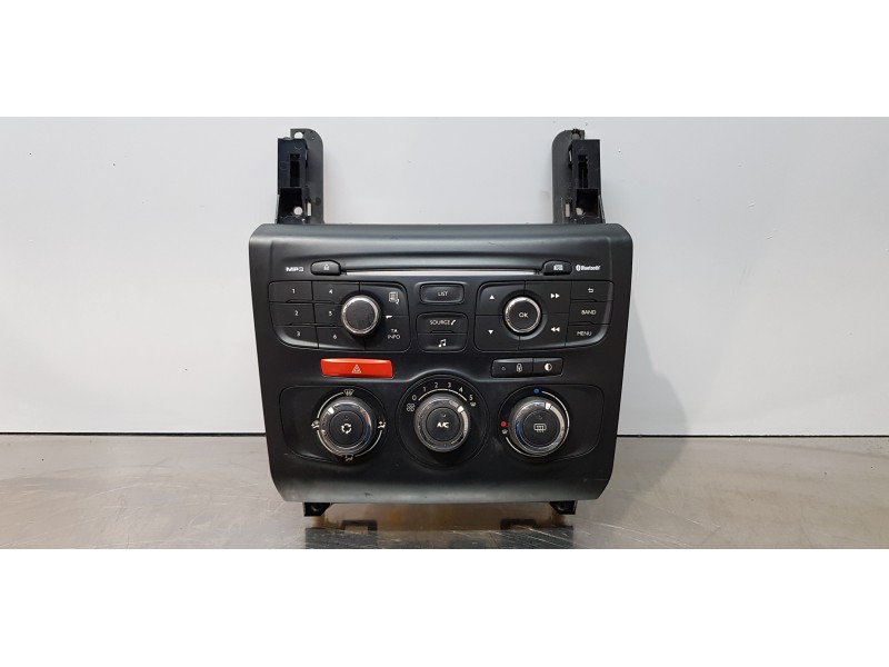 Recambio de mando climatizador para citroen c4 lim. white attraction referencia OEM IAM 98040764ZD  