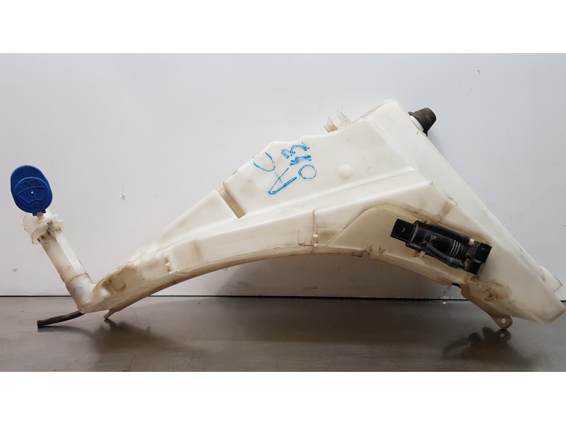 Recambio de deposito limpia para land rover range rover vogue referencia OEM IAM LR037567  