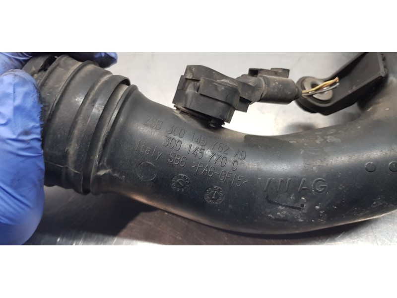 Recambio de tubo presion turbocompresor para seat altea (5p1) fr referencia OEM IAM 3C0145770C 3C0145762AD  Recambio de tubo presion turbocompresor para seat altea (5p1) fr referencia OEM IAM 3C0145770C 3C0145762AD