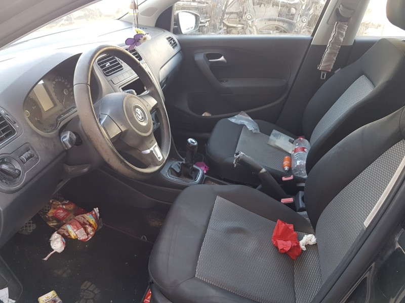 volkswagen polo (6r1) del año 2010