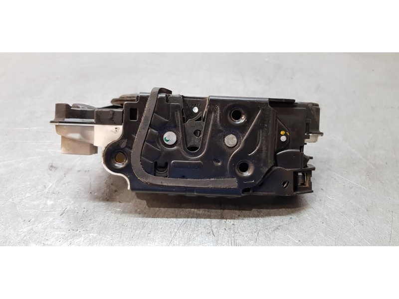 Recambio de cerradura puerta delantera izquierda para volkswagen polo (6r1) advance referencia OEM IAM 5K1837015B  