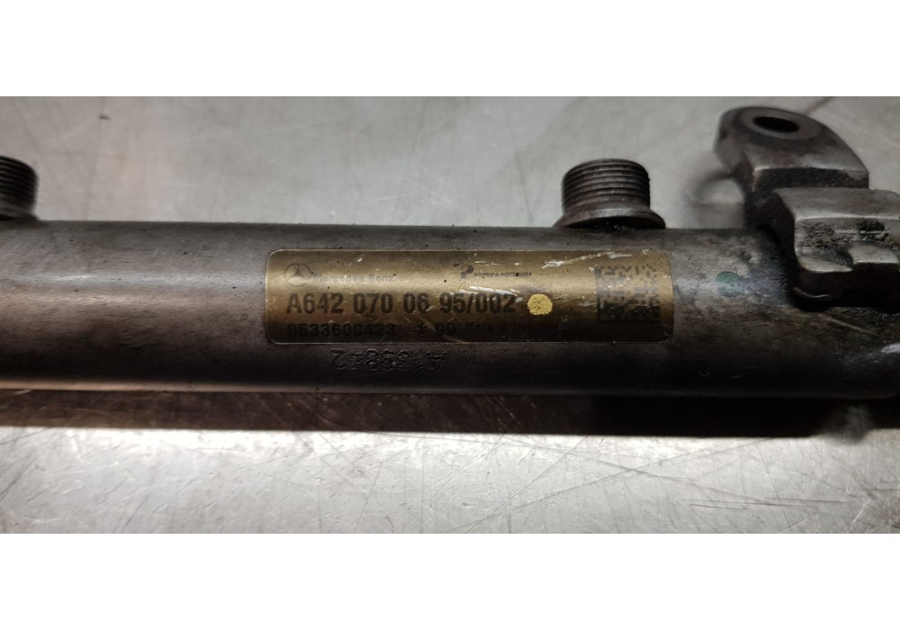 Recambio de rampa inyectora para mercedes clase m (w164) 320 / 350 cdi (164.122) referencia OEM IAM A6420700695   Recambio de rampa inyectora para mercedes clase m (w164) 320 / 350 cdi (164.122) referencia OEM IAM A6420700695