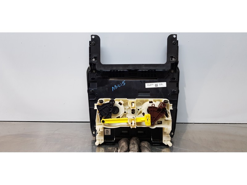 Recambio de mando climatizador para citroen c4 lim. white attraction referencia OEM IAM 98040764ZD  