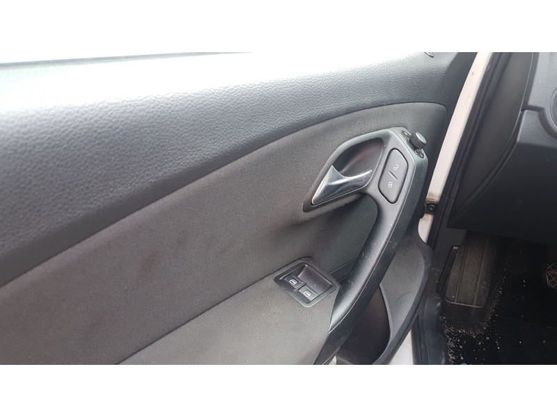 volkswagen polo (6r1) del año 2010