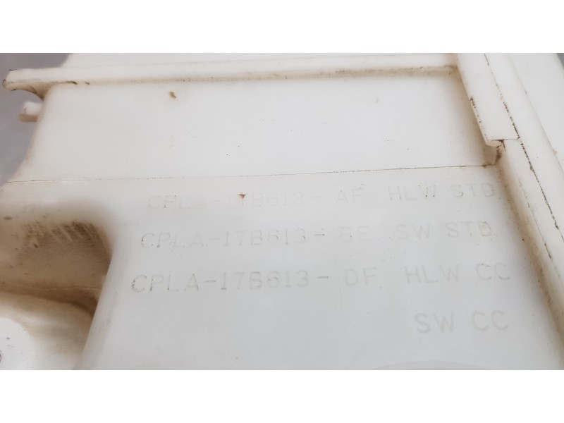 Recambio de deposito limpia para land rover range rover vogue referencia OEM IAM LR037567  